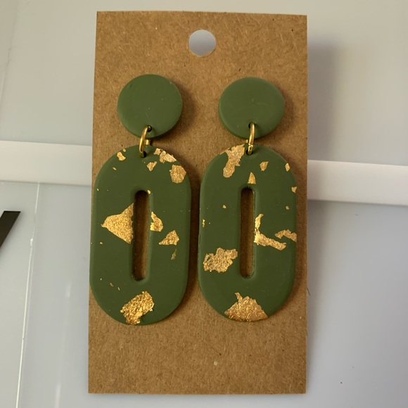 Jewelry - Green & Gold Oval Clay Earrings